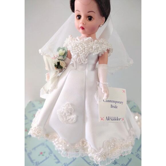 Madame Alexander Doll - Contemporary Bride - 26880 MIB